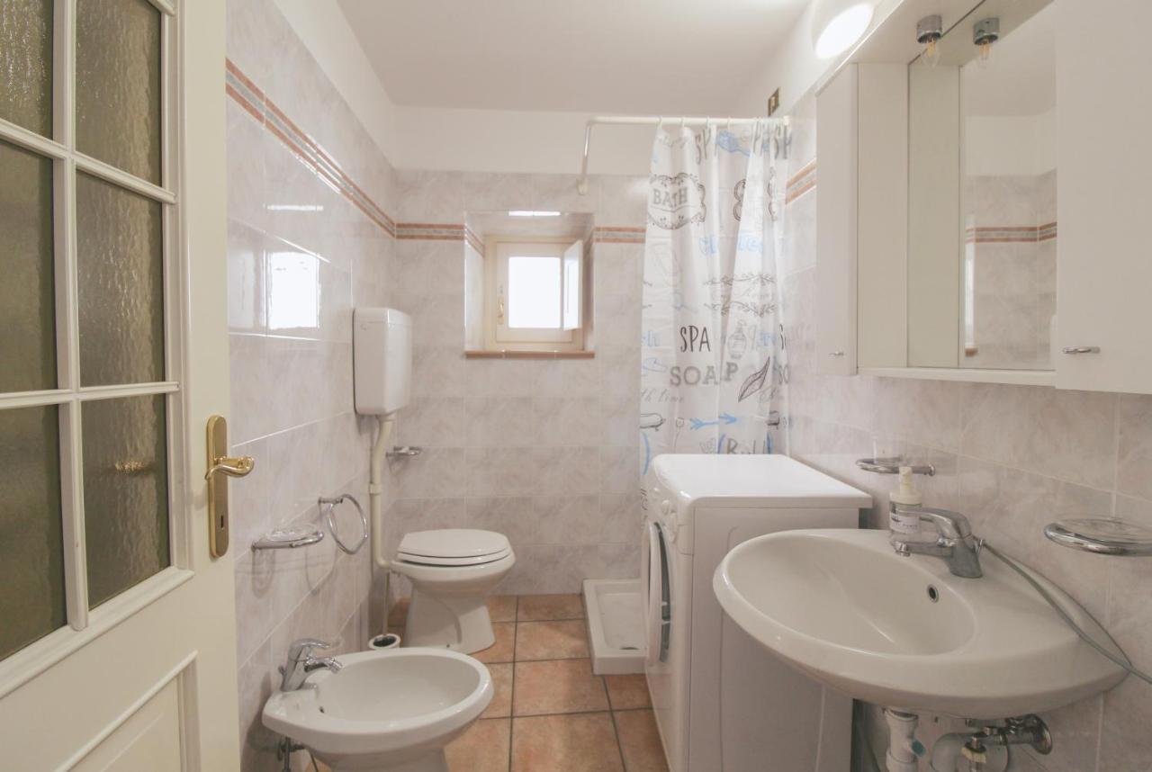 La Casa Del Porto Apartment โดมาโซ ภายนอก รูปภาพ
