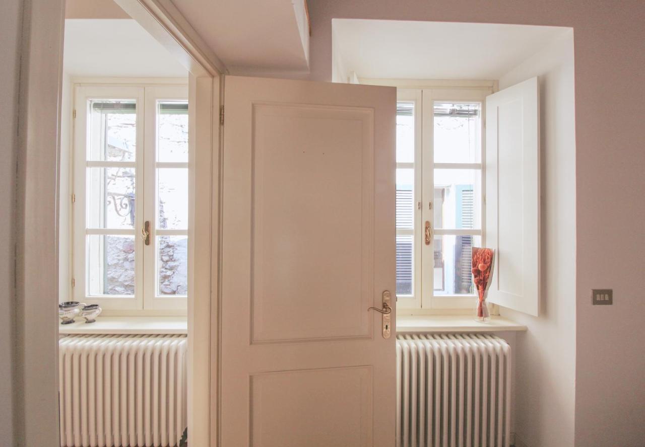 La Casa Del Porto Apartment โดมาโซ ภายนอก รูปภาพ