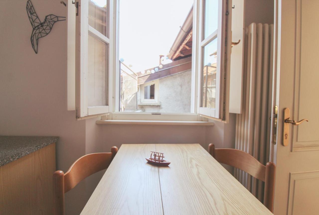 La Casa Del Porto Apartment โดมาโซ ภายนอก รูปภาพ